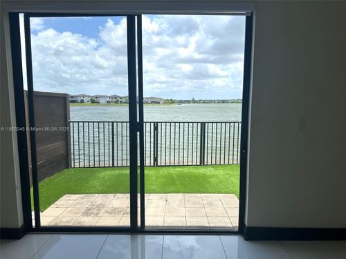 15965-15965 Nw 91st Ct, Miami Lakes, FL, 33018-6362 | Card Image