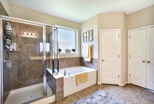 Relaxing soaking tub and separate shower. | Image 16