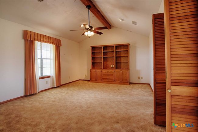 11552 Fm 1383, Home with 3 bedrooms, 2 bathrooms and null parking in Schulenburg TX | Image 8