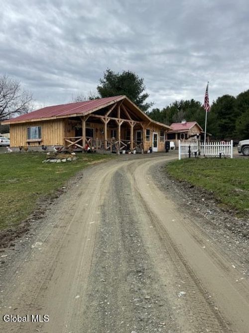 1319 Babcock Lake Road, Hoosick Falls, NY, 12090 | Card Image