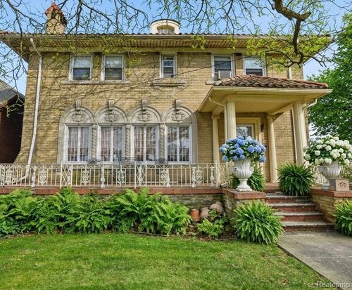 87 Biddle Ave, Wyandotte, MI, 48192-2510 | Card Image