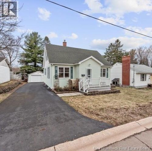 137 Winston St, Riverview, NB, E1B1K1 | Card Image