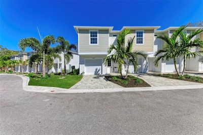 E - 2531 6 Th Avenue E, Condo with 2 bedrooms, 2 bathrooms and null parking in Bradenton FL | Image 3