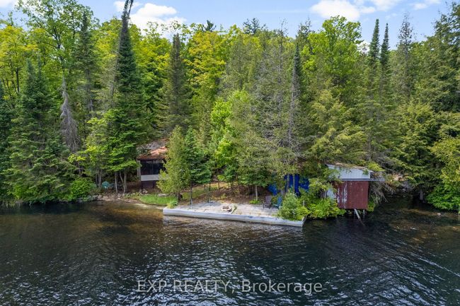 1061-A Centennial Lake Rd, House other with 2 bedrooms, 1 bathrooms and 3 parking in Calabogie ON | Image 5