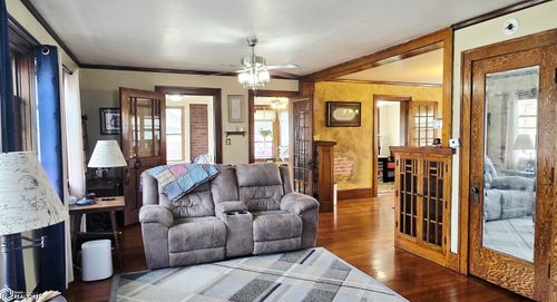 590 Allen Ave, Garner, IA, 50438-1427 | Card Image