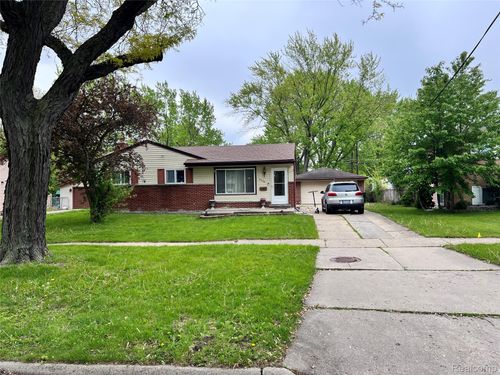 2534 Tarry Dr, Sterling Heights, MI, 48310-5830 | Card Image