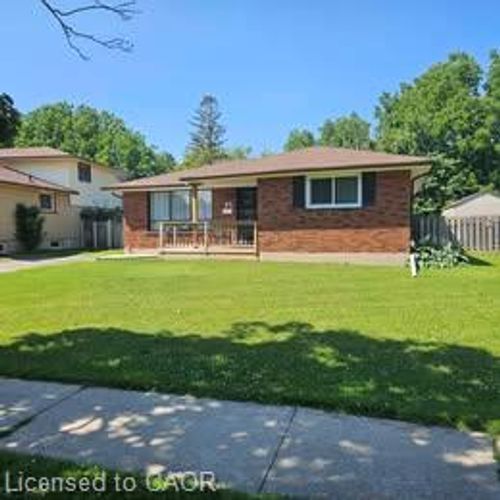 65 Winding Way, Brantford, ON, N3R3S4 | Card Image