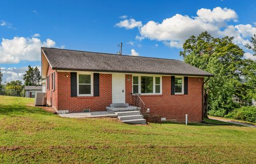 108 Turner St, Ashland City, TN, 37015-1517 | Card Image
