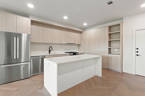 335-2209 S 1st Street, Austin, TX, 78704 | Card Image
