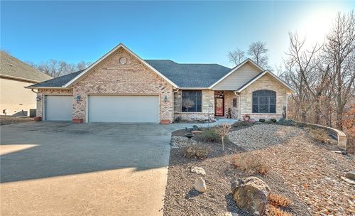 13 Renfrew Drive, Bella Vista, AR, 72715 | Card Image