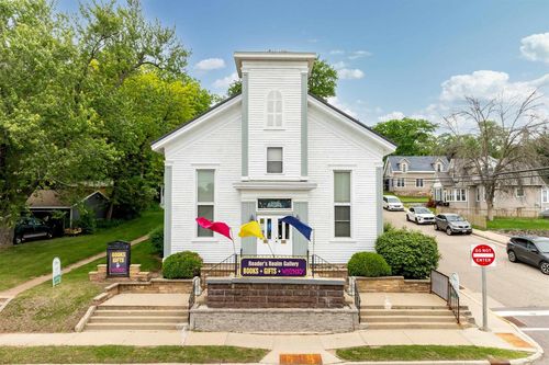 147 E Montello St, Montello, WI, 53949-9767 | Card Image