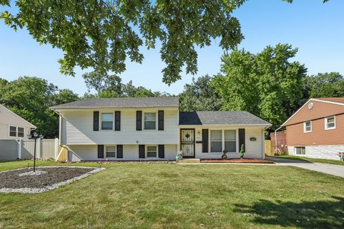 151 E Maple Dr, Glenwood, IL, 60425-1468 | Card Image