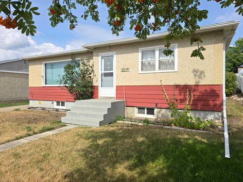 {{alt}} | Card Image