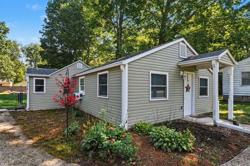 3011 Lincoln Ave, Saint Joseph, MI, 49085-3518 | Card Image