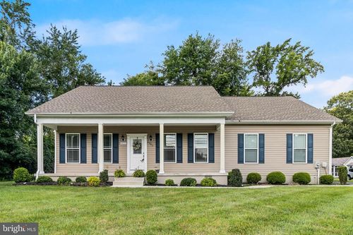 6925 Rock Spring Pl, BRYANS ROAD, MD, 20616-4206 | Card Image