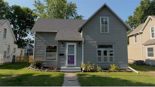 313 Shawnee St, Hiawatha, KS, 66434-2127 | Card Image