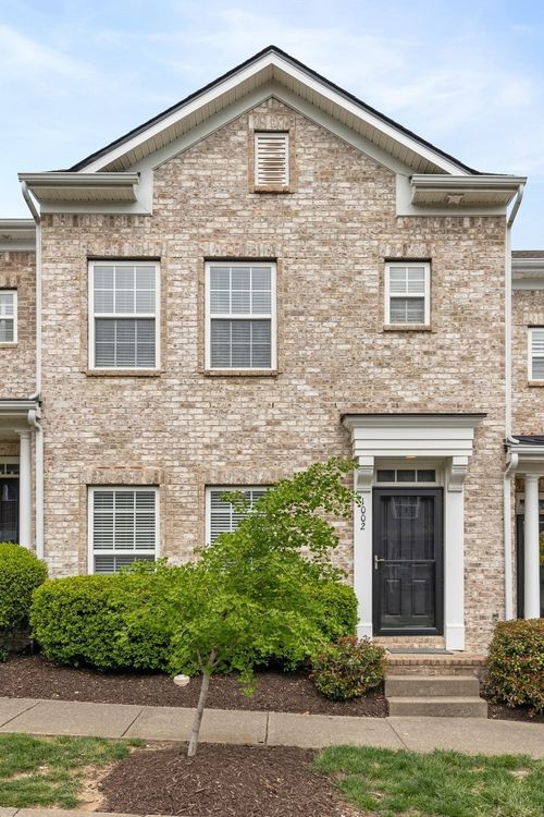1002 Loxley Dr, Nashville, TN, 37211-8627 | Card Image