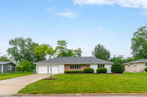 1162 Ridgemont Rd, Waterloo, IA, 50701-4842 | Card Image