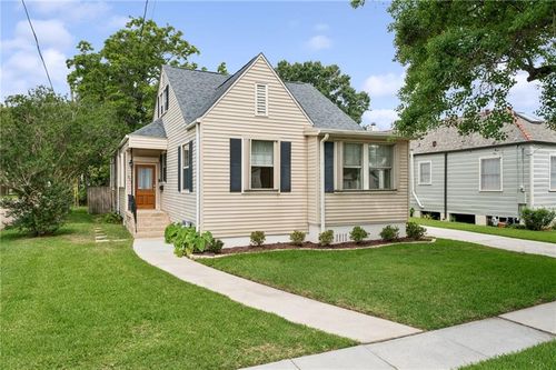 512 Athania Pkwy, Metairie, LA, 70001-4071 | Card Image