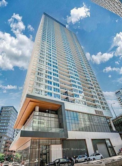 605-19 Bathurst St, Toronto, ON, M5V0N2 | Card Image