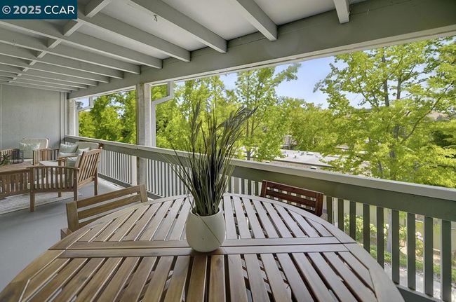 APT-5 - 1217 Running Springs Rd, Condo with 2 bedrooms, 1 bathrooms and 1 parking in Walnut Creek CA | Image 17