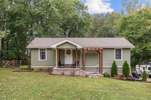 290 Rose Ave, Camden, TN, 38320-7828 | Card Image