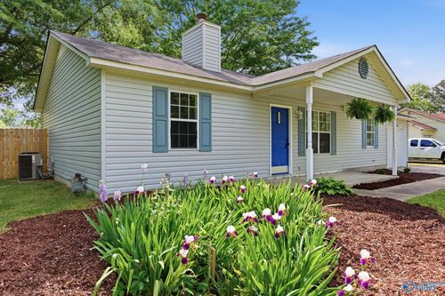 1327 Sparkman Street, Hartselle, AL, 35640 | Card Image