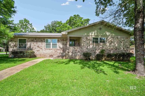 130 Thomas Dr, Saraland, AL, 36571-3526 | Card Image