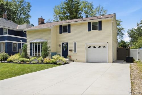 229 Roycroft Blvd, Amherst, NY, 14226-4819 | Card Image
