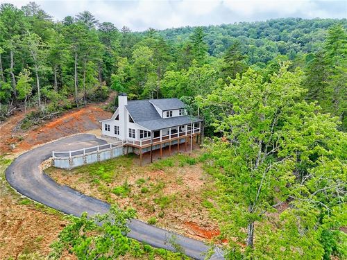 63 Redwood Ln, Tiger, GA, 30576-2254 | Card Image