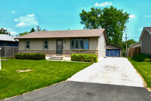 38103 N Cornell Rd, Beach Park, IL, 60087-1534 | Card Image