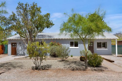 2217 E Silver St, Tucson, AZ, 85719-3427 | Card Image