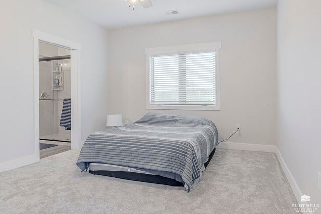 4115 Scenic Xing, Condo with 3 bedrooms, 2 bathrooms and null parking in Manhattan KS | Image 18