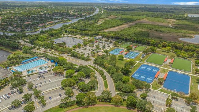 943 Golden Cane Dr, House other with 4 bedrooms, 4 bathrooms and null parking in Weston FL | Image 49