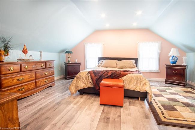 266 13 Th Concession Rd, House other with 4 bedrooms, 1 bathrooms and 7 parking in Scotland ON | Image 8