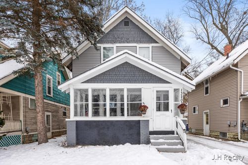 1320 Tamarack Ave, Grand Rapids, MI, 49504-3069 | Card Image