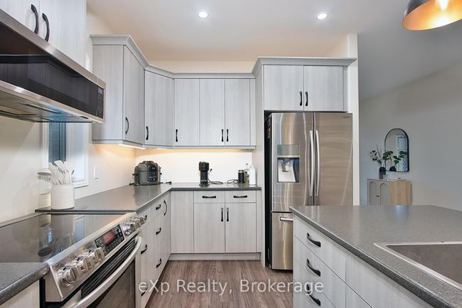 208 Duncan St, House other with 5 bedrooms, 3 bathrooms and 4 parking in Mitchell ON | Image 11