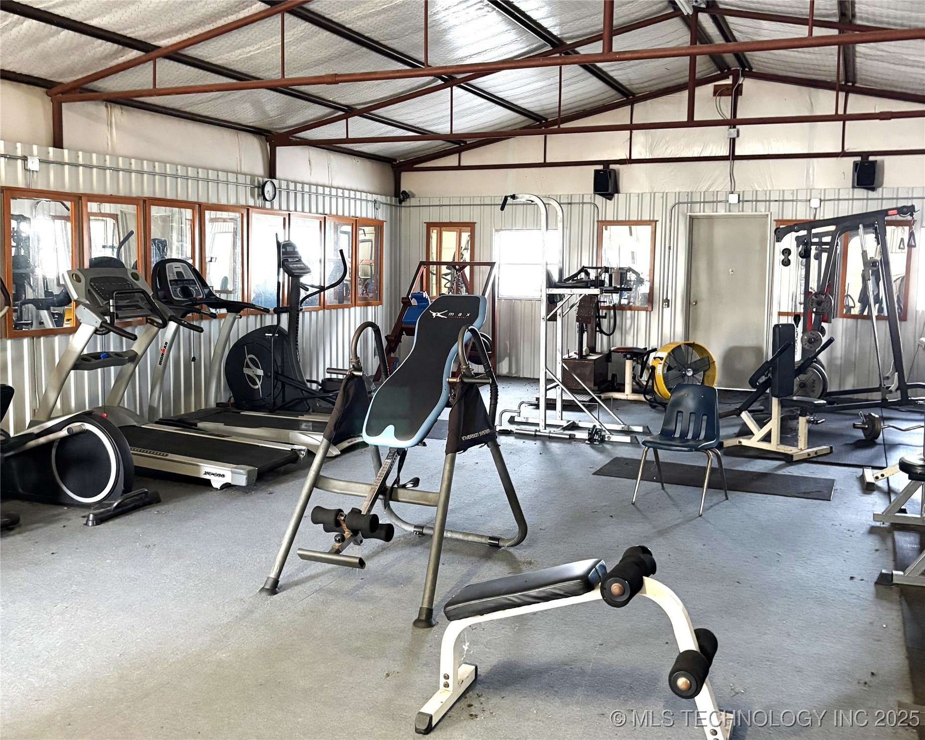 Commercial Sale in Healdton 3