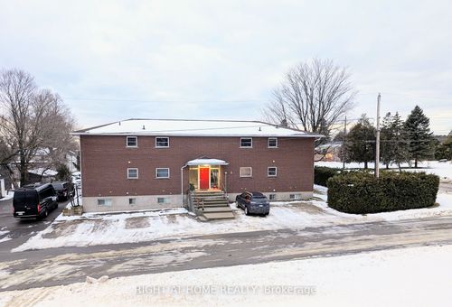 9 Napier St, Assiginack, ON, P0P1N0 | Card Image