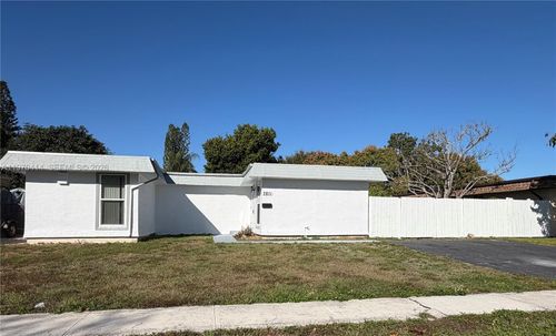 7811 Nw 66th Ter, Tamarac, FL, 33321-4901 | Card Image