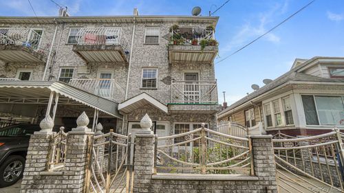 12706 97th Avenue, New York, NY, 11419 | Card Image