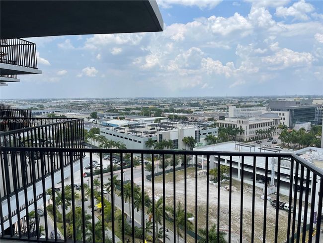 APT-1205 - 5300 Nw 85 Th Ave, Condo with 1 bedrooms, 1 bathrooms and null parking in Doral FL | Image 8