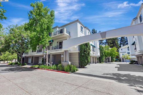 unit-201-455 Navaro Way, San Jose, CA, 95134-2491 | Card Image