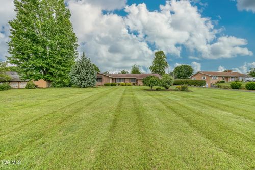 424 Jonesboro Rd, Piney Flats, TN, 37686-4208 | Card Image