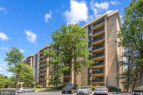 apt-813-3100 S Manchester St, FALLS CHURCH, VA, 22044-2716 | Card Image