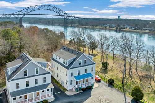 unit-3-3 Honora Ln, Buzzards Bay, MA, 02532-3471 | Card Image
