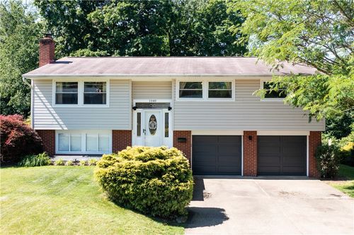 1040 Cork Dr, Bethel Park, PA, 15102 | Card Image