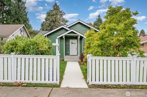 1708 Walnut St, Everett, WA, 98201-1902 | Card Image
