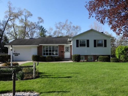 615 Rohda Drive, Waterford, WI, 53185 | Card Image