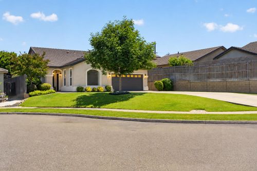 437 Silver Ridge Court, Oakdale, CA, 95361 | Card Image